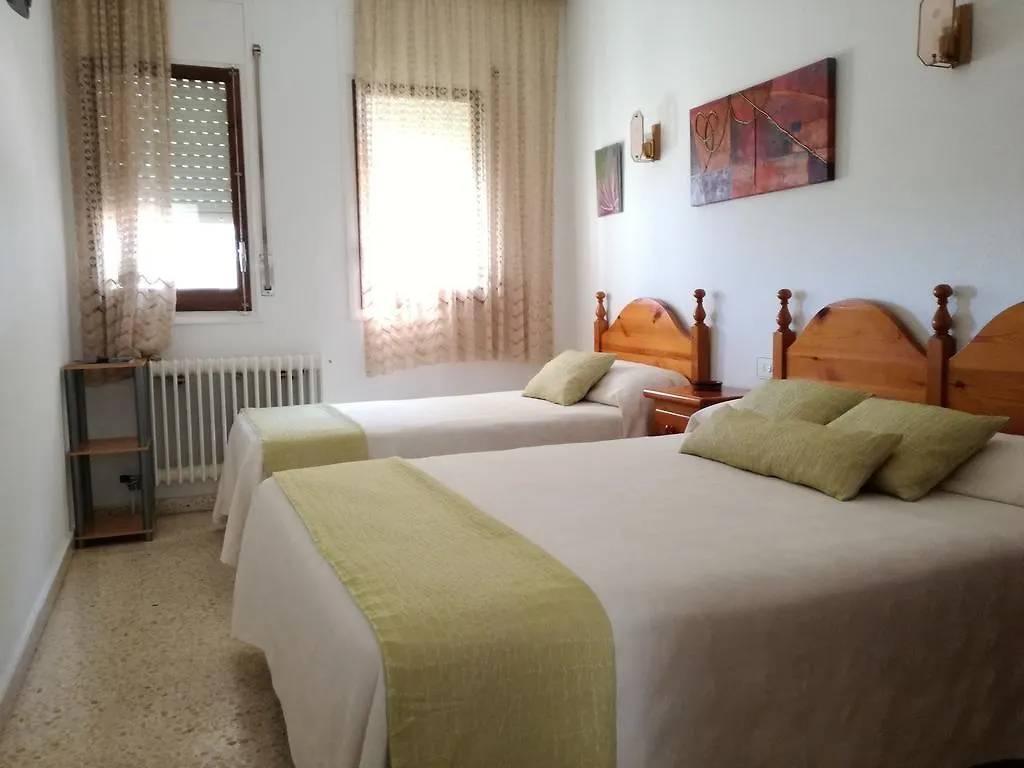 Hostal Los Pinares Λορέτ Ντε Μαρ 2*,  Ισπανία